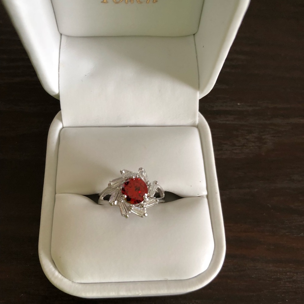 Ring - Picture 2 of 4